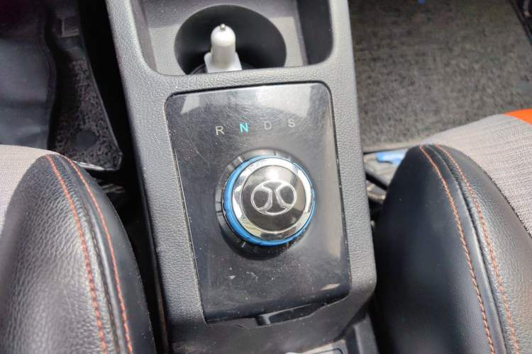 Used BAIC New Energy EC 2017 EC180 Dynamic Edition Gear Lever