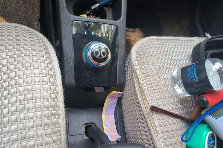Used BAIC New Energy EC 2017 EC180 Dynamic Edition Gear Lever