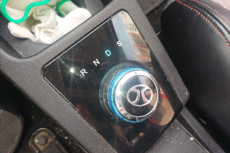 Used BAIC New Energy EC 2017 EC180 Dynamic Edition Gear Lever