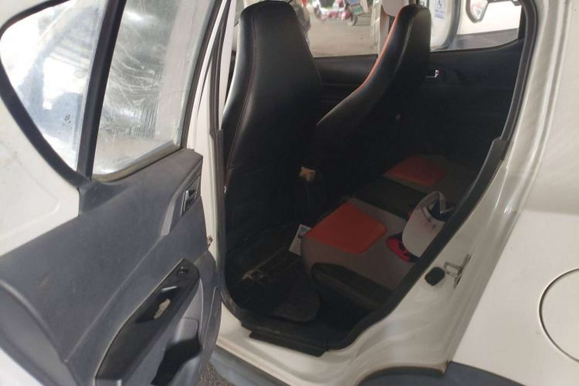 Used BAIC New Energy EC 2017 EC200 Elegant Edition Left Rear Seat