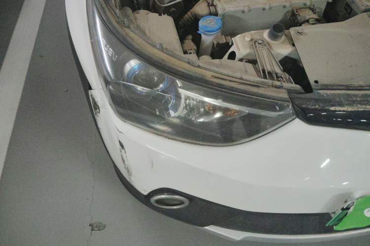 Used BAIC New Energy EC 2017 EC200 Elegant Edition Right Front Headlight