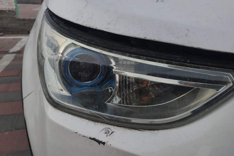 Used BAIC New Energy EC 2017 EC180 Dynamic Edition Right Front Headlight
