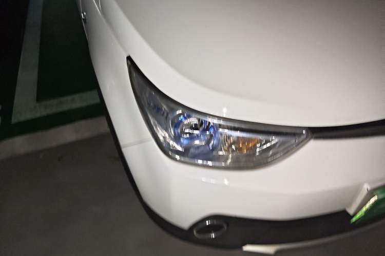Used BAIC New Energy EC 2017 EC180 Dynamic Edition Right Front Headlight