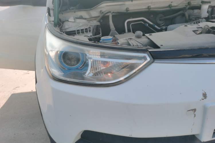 Used BAIC New Energy EC 2017 EC180 Dynamic Edition Right Front Headlight