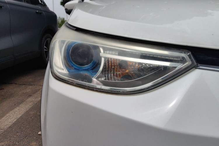 Used BAIC New Energy EC 2017 EC180 Dynamic Edition Right Front Headlight