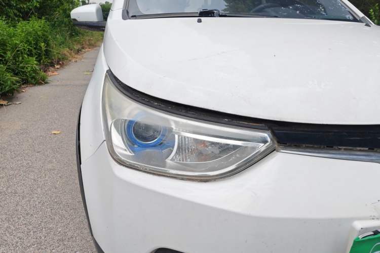 Used BAIC New Energy EC 2017 EC180 Dynamic Edition Right Front Headlight