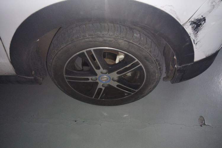 Used BAIC New Energy EC 2017 EC200 Elegant Edition Right Front Wheel Hub