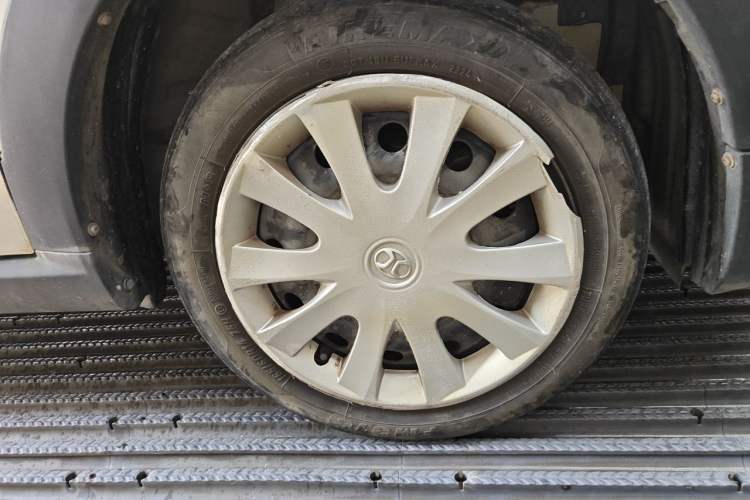 Used BAIC New Energy EC 2017 EC200 Dynamic Edition Right Front Wheel Hub