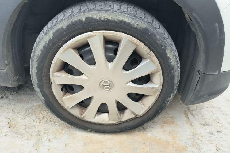 Used BAIC New Energy EC 2017 EC200 Elegant Edition Right Front Wheel Hub