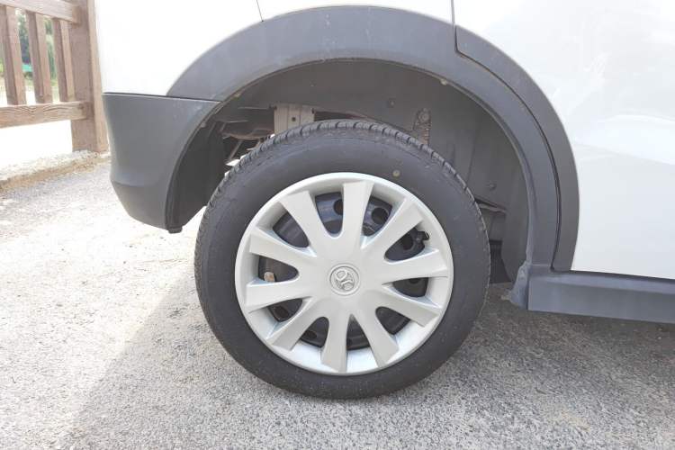Used BAIC New Energy EC 2017 EC200 Dynamic Edition Right Rear Wheel Hub