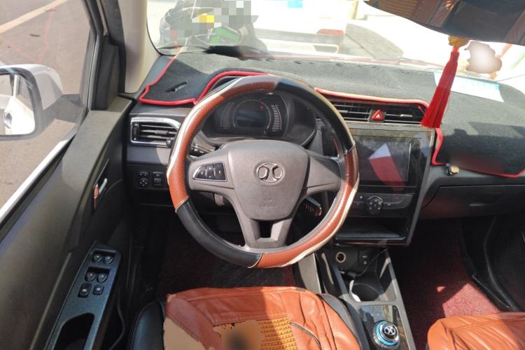 Used BAIC New Energy EC 2017 EC200 Elegant Edition Steering Wheel