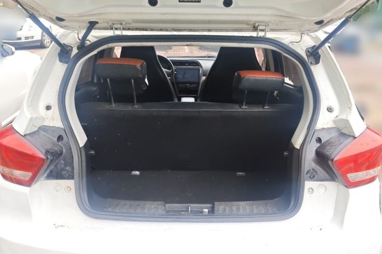 Used BAIC New Energy EC 2017 EC200 Dynamic Edition Trunk