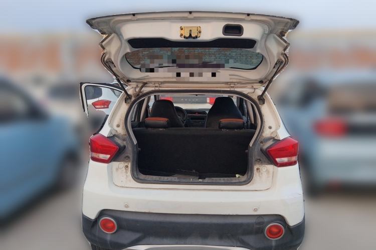 Used BAIC New Energy EC 2017 EC180 Dynamic Edition Trunk