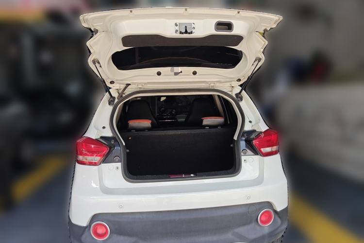 Used BAIC New Energy EC 2017 EC200 Dynamic Edition Trunk