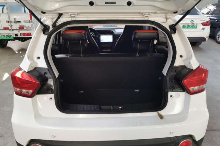 Used BAIC New Energy EC 2017 EC180 Dynamic Edition Trunk