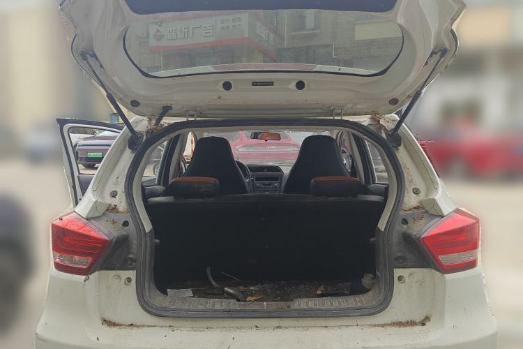 Used BAIC New Energy EC 2017 EC180 Dynamic Edition Trunk