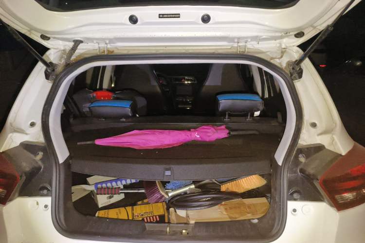 Used BAIC New Energy EC 2017 EC180 Elegant Edition Trunk