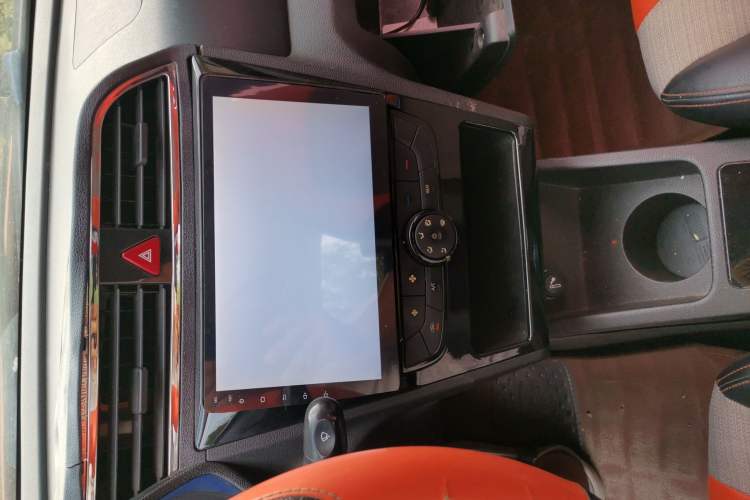Used BAIC New Energy EC 2017 EC180 Dynamic Edition Audio And AC Panel