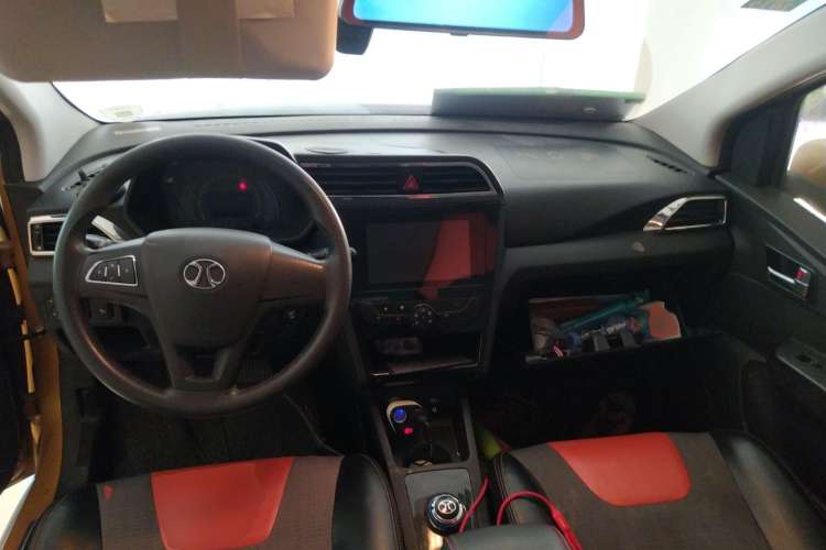 Used BAIC New Energy EC 2017 EC200 Elegant Edition Center Console