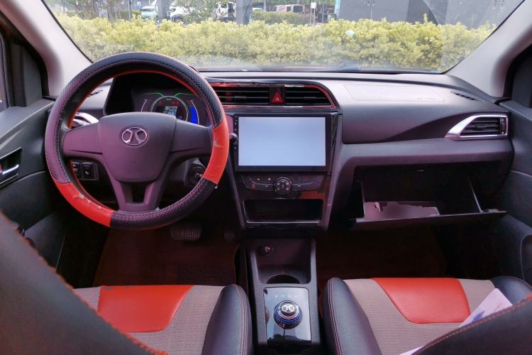 Used BAIC New Energy EC 2017 EC180 Dynamic Edition Center Console