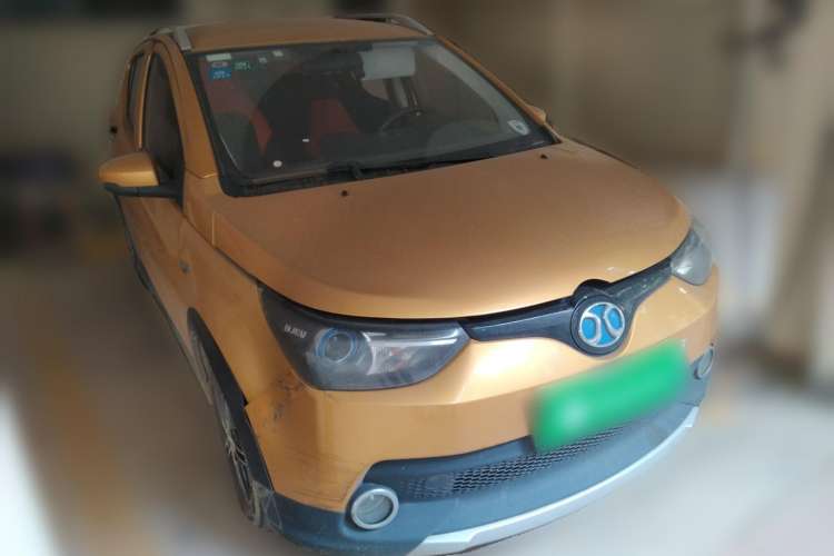 Used BAIC New Energy EC 2017 EC200 Elegant Edition Front Right 45 Deg