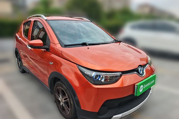 Used BAIC New Energy EC 2017 EC180 Elegant Edition Front Right 45 Deg