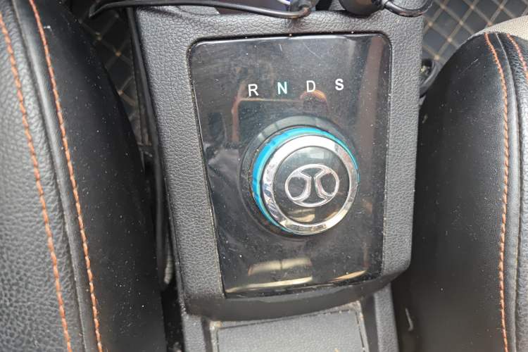 Used BAIC New Energy EC 2017 EC180 Dynamic Edition Gear Lever