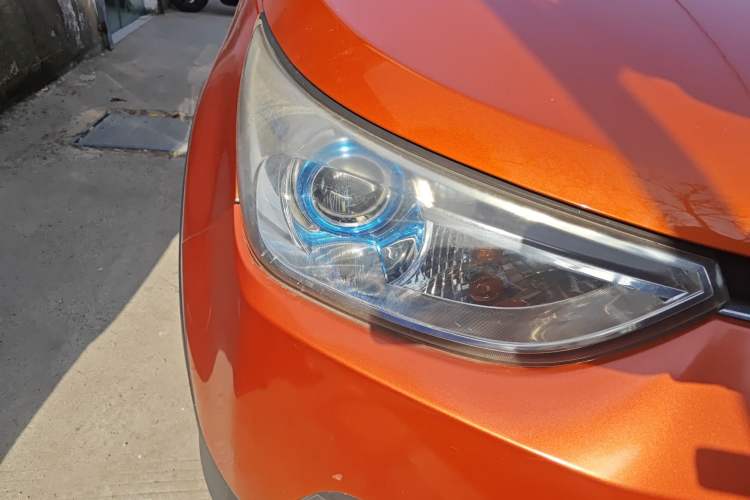 Used BAIC New Energy EC 2017 EC180 Dynamic Edition Right Front Headlight