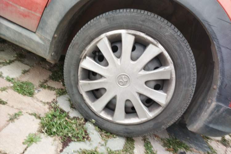 Used BAIC New Energy EC 2017 EC180 Dynamic Edition Right Front Wheel Hub