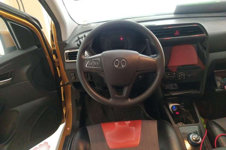 Used BAIC New Energy EC 2017 EC200 Elegant Edition Steering Wheel