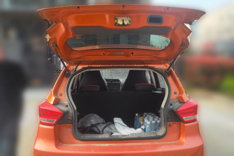 Used BAIC New Energy EC 2017 EC180 Dynamic Edition Trunk
