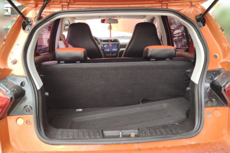 Used BAIC New Energy EC 2017 EC180 Dynamic Edition Trunk