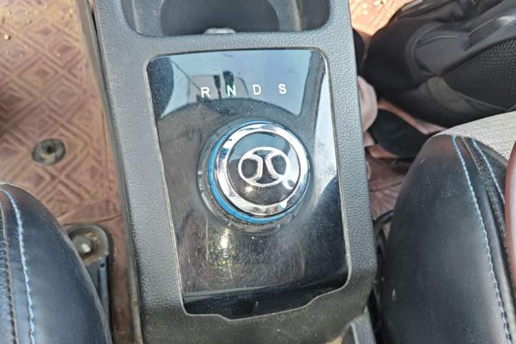 Used BAIC New Energy EC 2018 EC220 Standard Edition Gear Lever