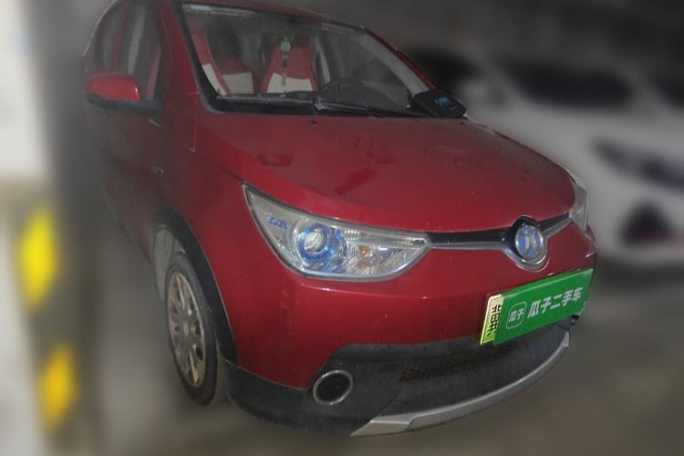 Used BAIC New Energy EC 2018 EC220 Standard Edition Front Right 45 Deg
