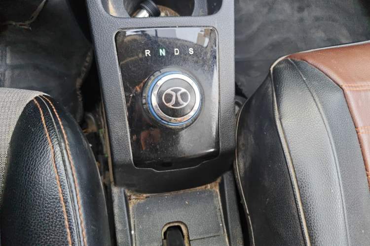 Used BAIC New Energy EC 2018 EC220 Standard Edition Gear Lever