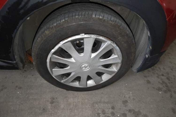 Used BAIC New Energy EC 2018 EC220 Standard Edition Right Front Wheel Hub