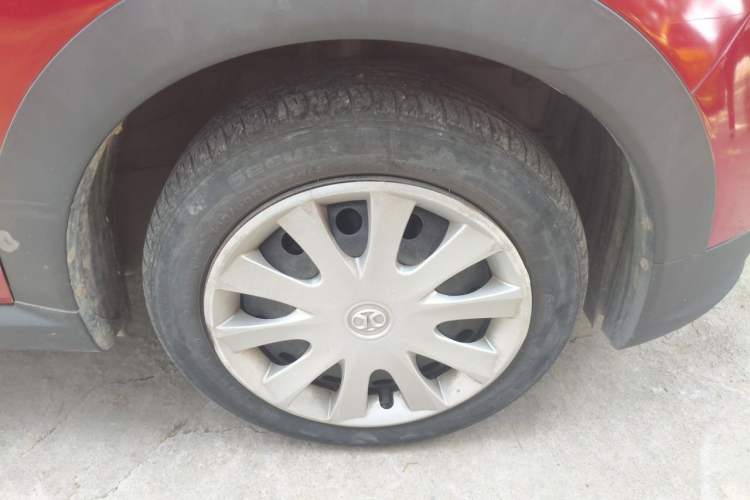 Used BAIC New Energy EC 2018 EC220 Standard Edition Right Front Wheel Hub