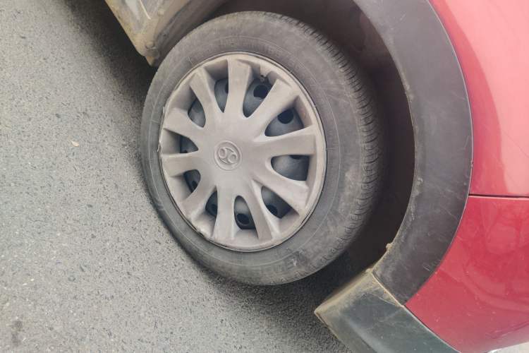 Used BAIC New Energy EC 2018 EC220 Standard Edition Right Front Wheel Hub
