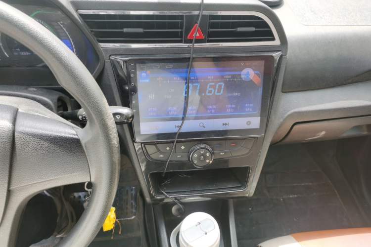 Used BAIC New Energy EC 2018 EC220 Standard Edition Audio And AC Panel