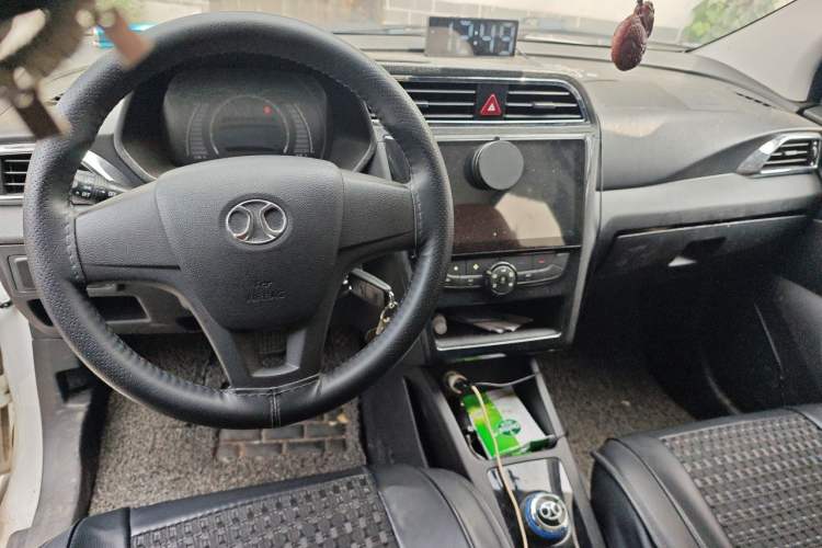 Used BAIC New Energy EC 2018 EC220 Standard Edition Center Console
