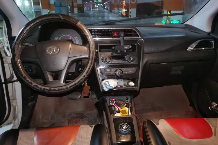Used BAIC New Energy EC 2018 EC220 Standard Edition Center Console