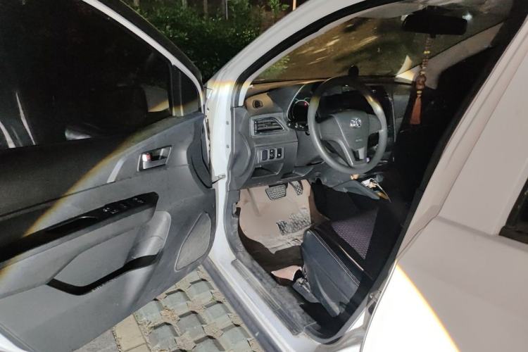 Used BAIC New Energy EC 2018 EC220 Standard Edition Driver Seat