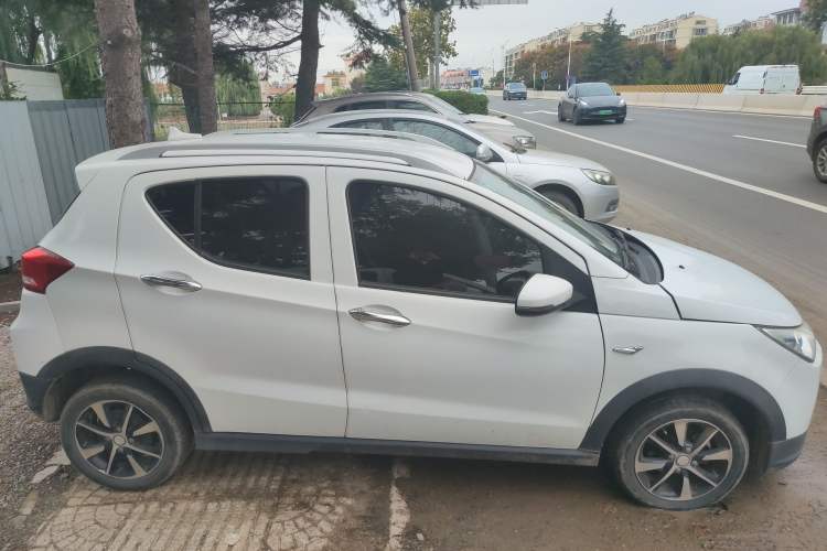 Used BAIC New Energy EC 2018 EC220 Standard Edition Exterior 2