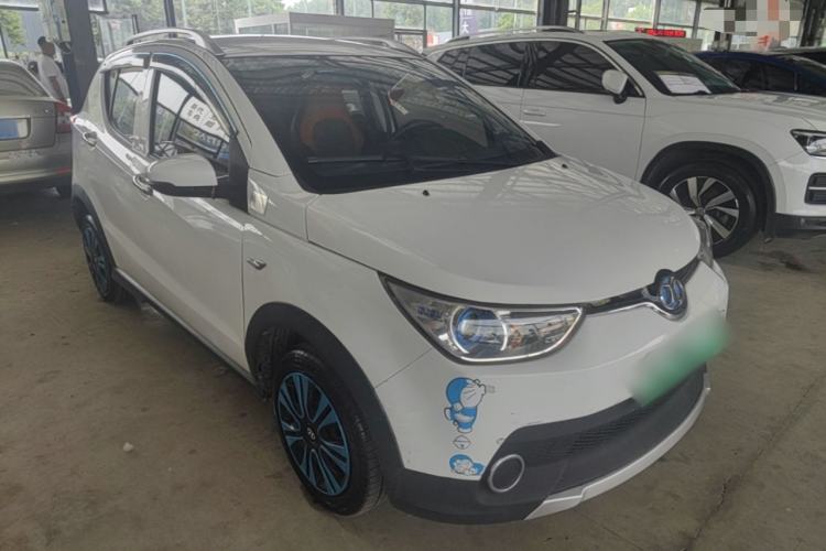 Used BAIC New Energy EC 2018 EC220 Standard Edition Front Right 45 Deg