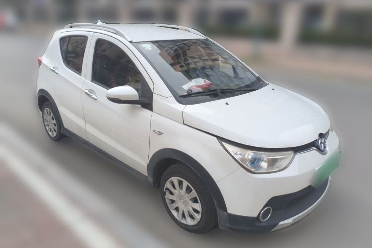 Used BAIC New Energy EC 2018 EC220 Standard Edition Front Right 45 Deg