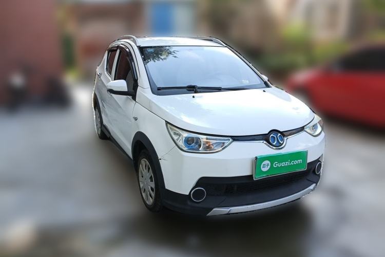 Used BAIC New Energy EC 2018 EC220 Standard Edition Front Right 45 Deg