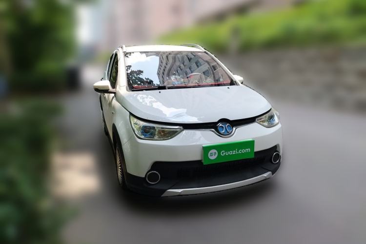 Used BAIC New Energy EC 2018 EC220 Standard Edition Front Right 45 Deg