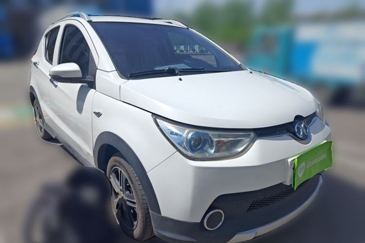 Used BAIC New Energy EC 2018 EC220 Standard Edition Front Right 45 Deg
