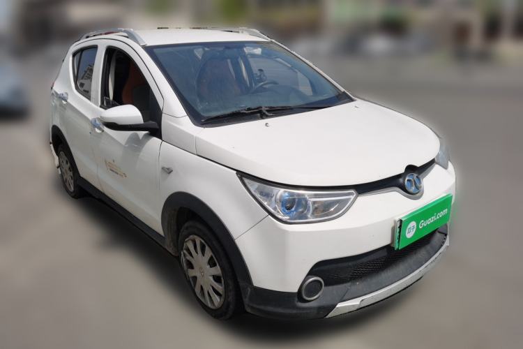 Used BAIC New Energy EC 2018 EC220 Standard Edition Front Right 45 Deg