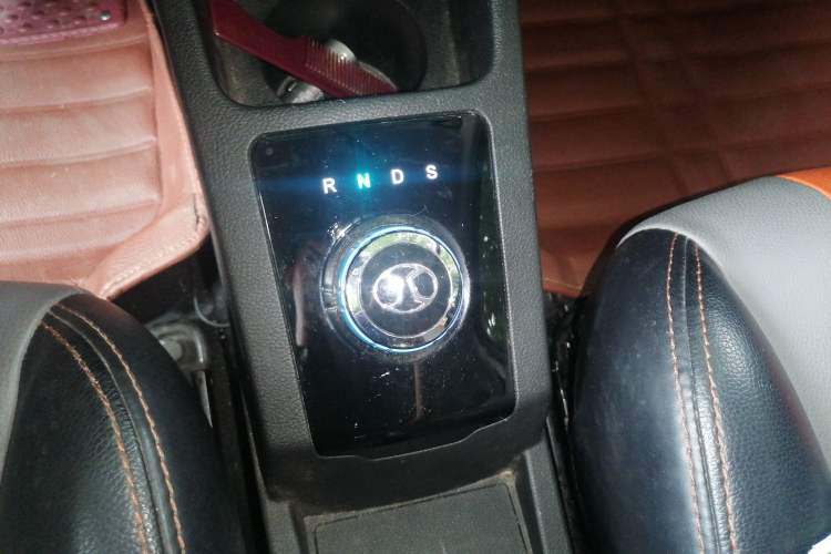 Used BAIC New Energy EC 2018 EC220 Elite Edition Gear Lever